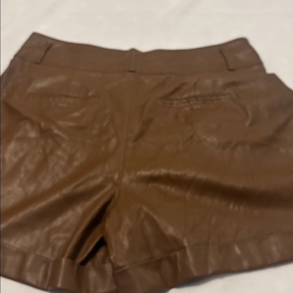 PAIGE Brown faux leather shorts SZ 10 high-rise fit pleated front pockets casual - Picture 11 of 15